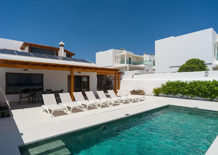 Careva 1 - Vipvipvillas *