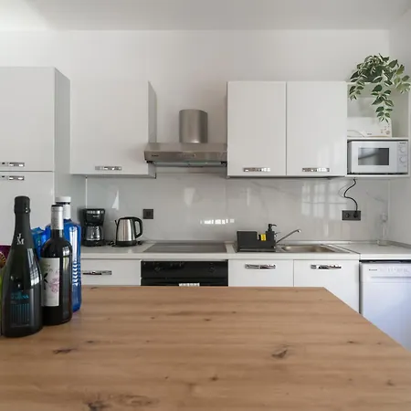 Careva 1 - Vipvipvillas Costa Teguise