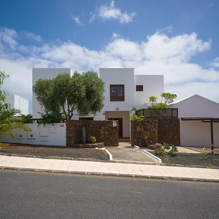 Careva 1 - Vipvipvillas * Costa Teguise