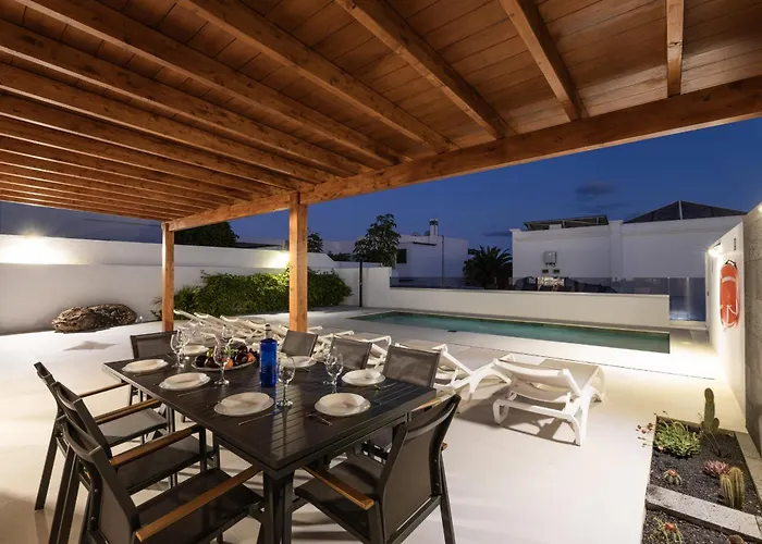 Careva 1 - Vipvipvillas *