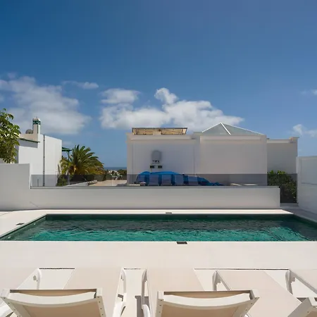 Careva 1 - Vipvipvillas Costa Teguise